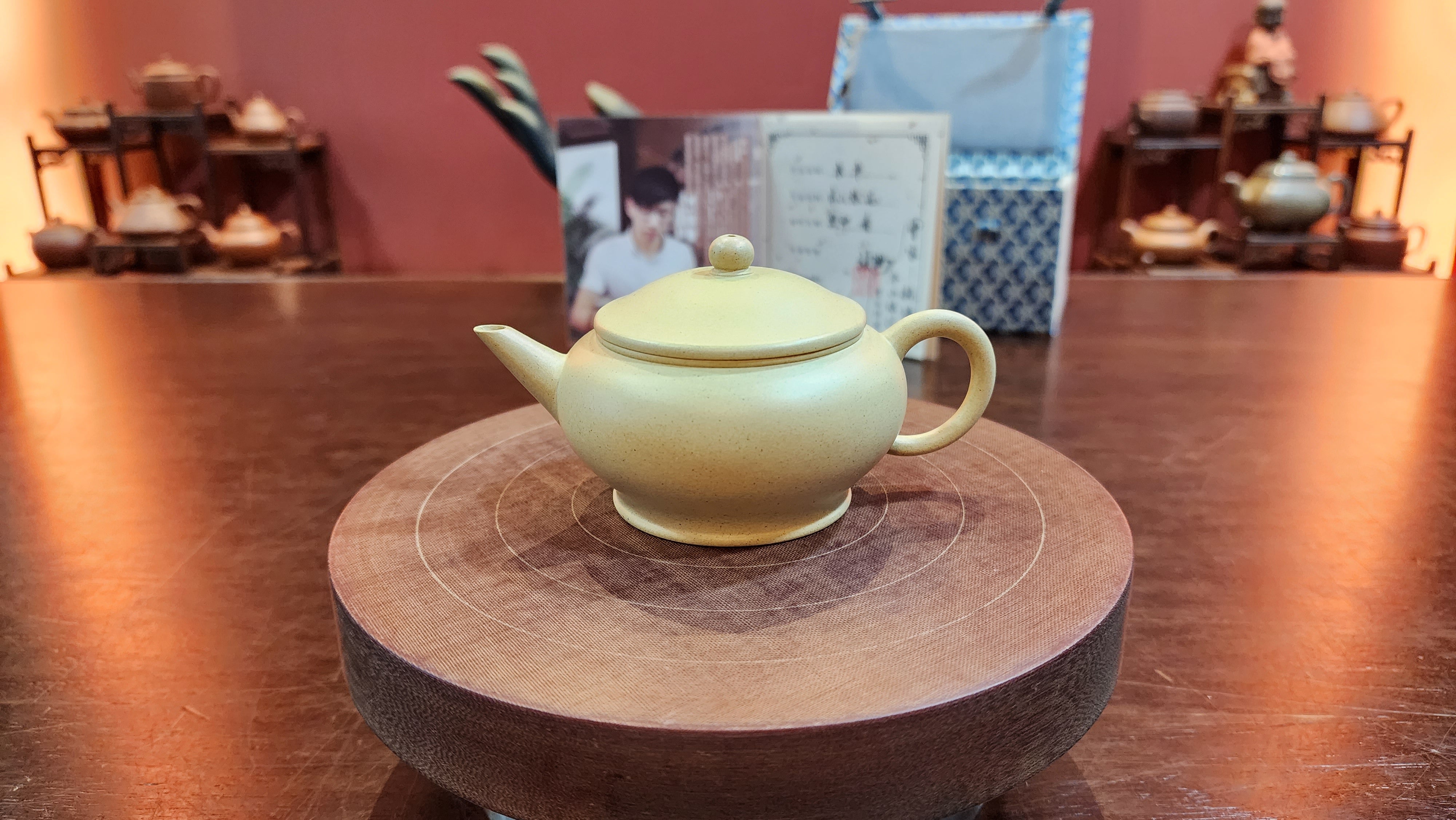 Shui Ping : Special : Exquisite *Thin-Walled*, 100% BenShan LüNi, SHUI PING Pot, 薄胎, 本山绿泥, 水平壶  made by L4 Assoc Master Artist Zhang Ke 助理工艺美术师, 张轲。- commissioned in Feb 2023 for our Italian Tea Master and Professor at University of Milan.