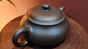 Ming Lu 明炉, 170ml, Lao Zi Ni 老紫泥, by our Collaborative Craftsman Chen Fa Chu 陈法初。