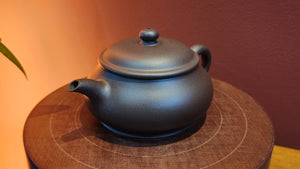 Ming Lu 明炉, 170ml, Lao Zi Ni 老紫泥, by our Collaborative Craftsman Chen Fa Chu 陈法初。