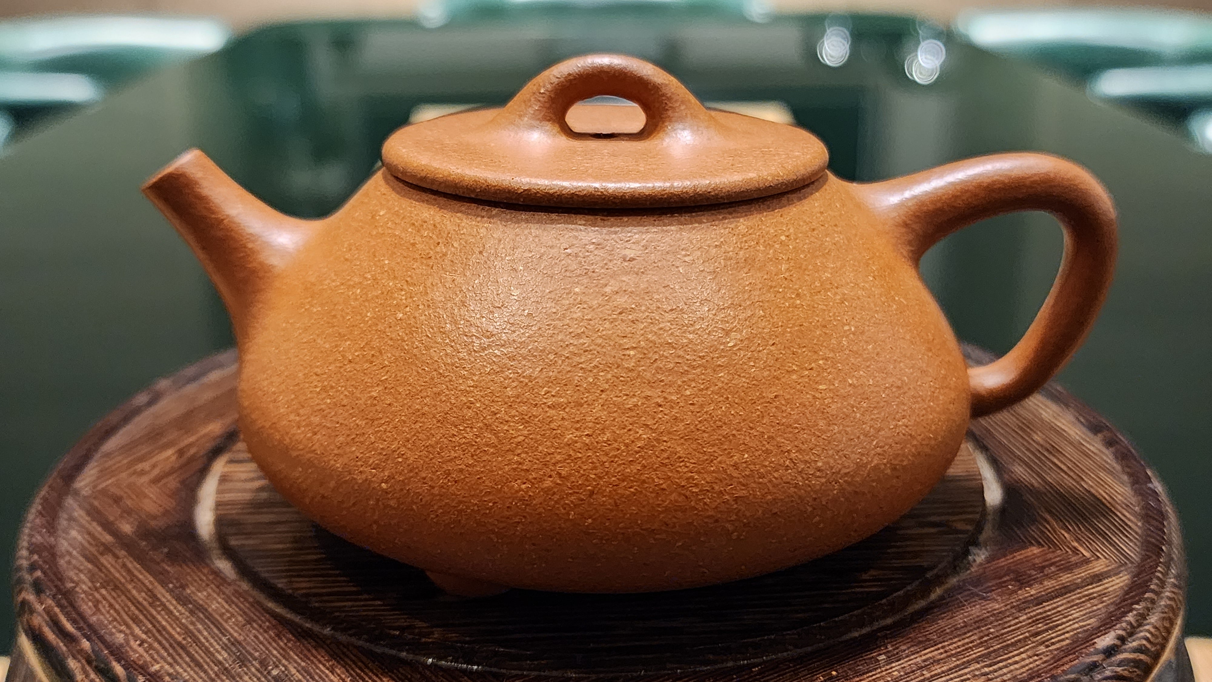 Shi Piao (Ping Gai Shi Piao) 平盖石瓢, 200ml, Gu Fa Lian Ni (Most Archaic Clay Forming) ~ JiangPoNi *古法练泥~降坡泥, L4 Assoc Master Du Cheng Yao 堵程尧。