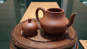 Si Ting 思亭 : Special : Exquisite Cao Family's ZhuNi DaHongPao 朱泥大红袍, made by L4 Assoc Master Artist Zhang Ke 助理工艺美术师, 张轲。- commissioned in April 2023 for our esteemed Canadian Patron Mr N.C..