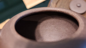 Ping Guo 苹果, 135ml, Gu Fa Lian Ni (Most Archaic Clay Forming) ~ Qing Hui Duan Ni *古法练泥~青灰段泥, L4 Assoc Master Du Cheng Yao 堵程尧。