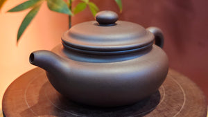 Bian Fu 扁腹, 248.0ml, DiCaoQing ZiNi 底槽青紫泥, by our Collaborative Craftsman Chen Fa Chu 陈法初。