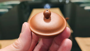 Weng Xing 翁形, 145ml, Gu Fa Lian Ni (Most Archaic Clay Forming) ~ Qing Shui Ni *古法练泥~清水泥, L4 Assoc Master Du Cheng Yao 堵程尧。