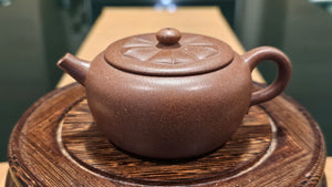 Lian Pu 莲蒲, 165ml, Gu Fa Lian Ni (Most Archaic Clay Forming) ~ Di Cao Qing with Duan Ni (Tiao Sha combination) *古法练泥~底槽青+段泥(调砂), L4 Assoc Master Du Cheng Yao 堵程尧。