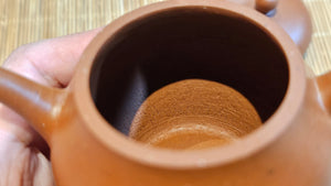 Weng Xing 翁形, 115ml, Gu Fa Lian Ni (Most Archaic Clay Forming) ~ Zhu Ni *古法练泥~本山朱泥, L4 Assoc Master Du Cheng Yao 堵程尧。