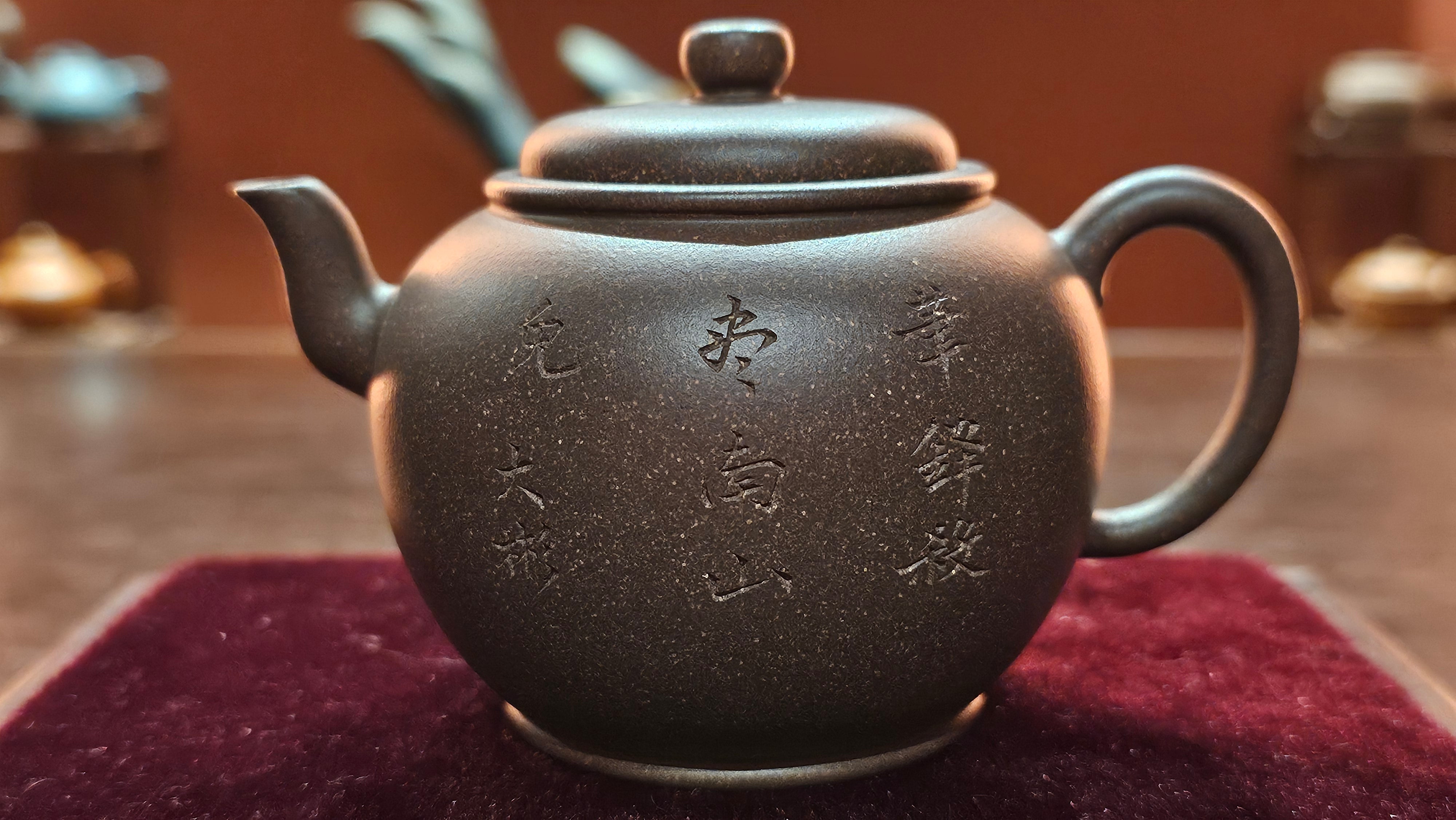 Da Bin Gong Deng 大彬宫灯, 205ml, Gu Fa Lian Ni (Most Archaic Clay Forming) ~ Di Cao Qing with Duan Ni (Tiao Sha combination) *古法练泥~底槽青+段泥(调砂), L4 Assoc Master Du Cheng Yao 堵程尧。