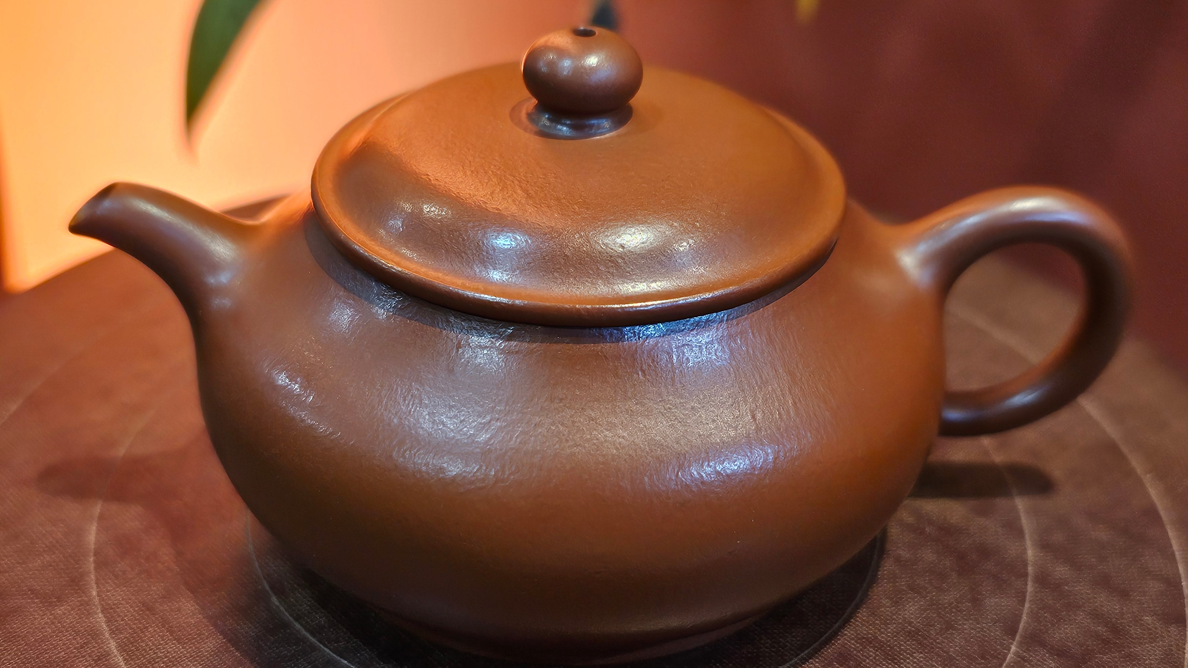 Ming Lu 明炉, 129.0ml, Xiao Mei Yao Zhu Ni 小煤窑朱泥, by Craftsman Wang Xing 王兴。