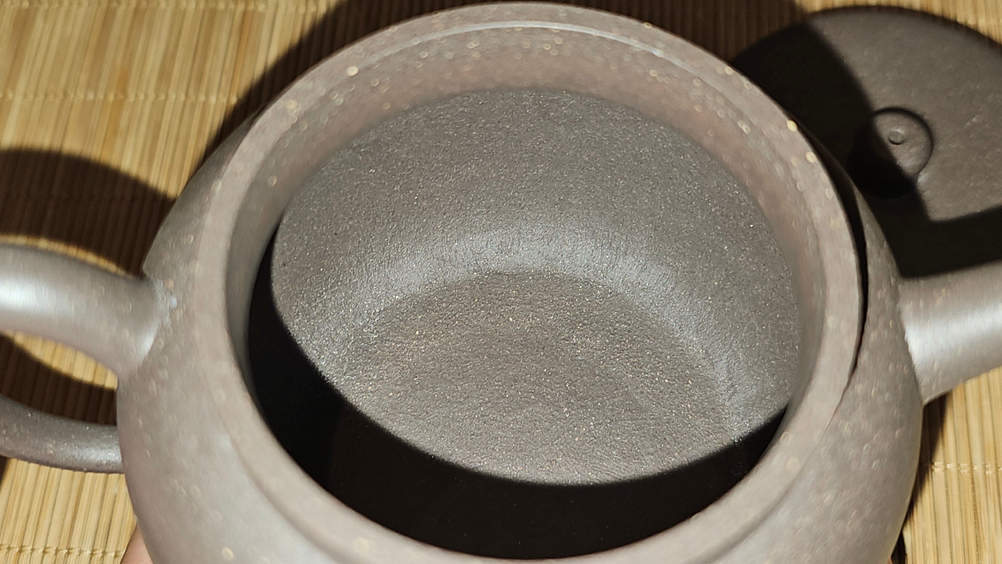 Ping Gai Gong Deng 平盖宫灯, 205.3ml, Gu Fa Lian Ni (Most Archaic Clay Forming) ~ Qing Hui Duan Ni *古法练泥~青灰段泥, L4 Assoc Master Du Cheng Yao 堵程尧