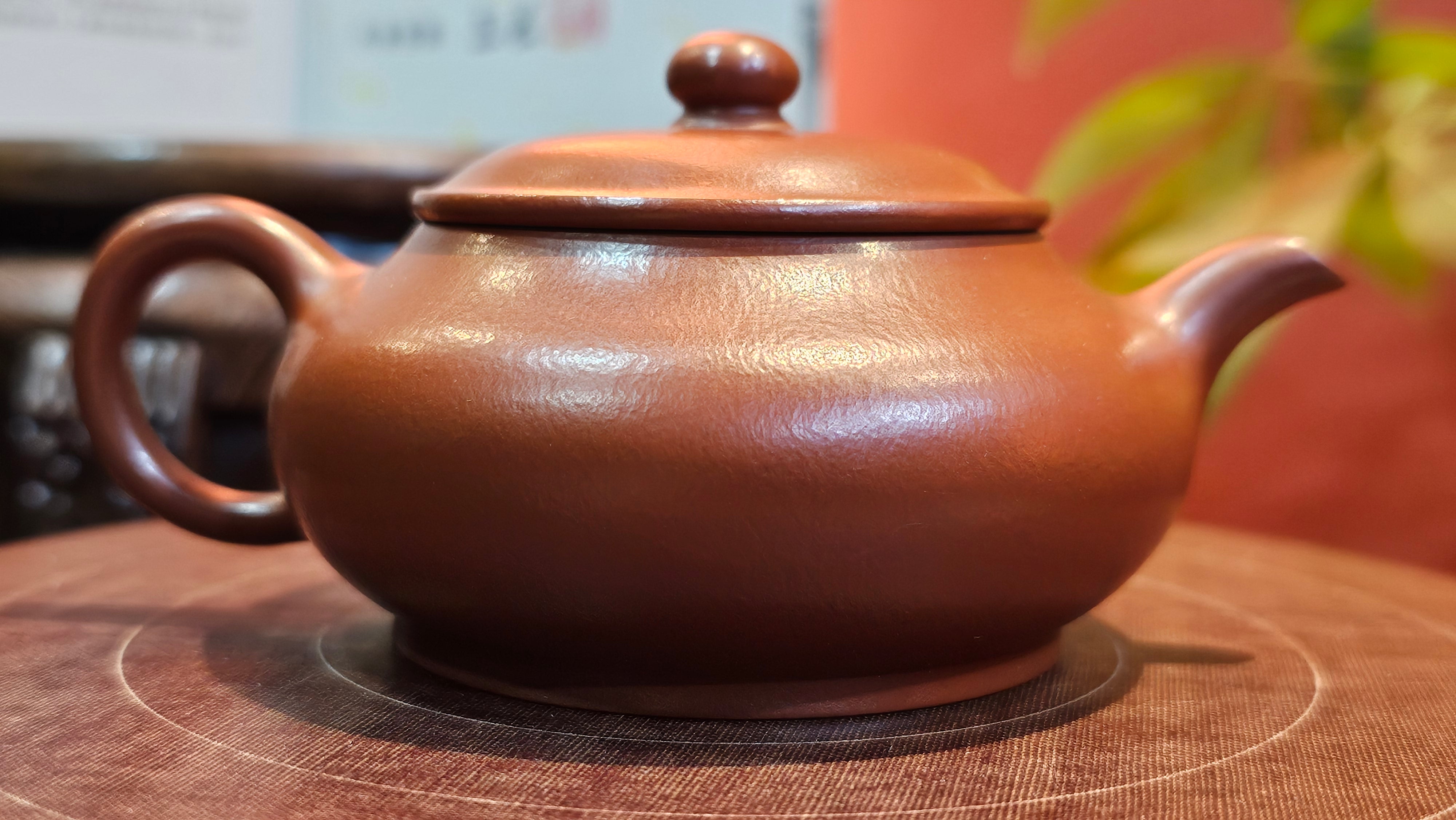 Ming Lu 明炉, 128.5ml, Xiao Mei Yao Zhu Ni 小煤窑朱泥, by Craftsman Wang Xing 王兴。