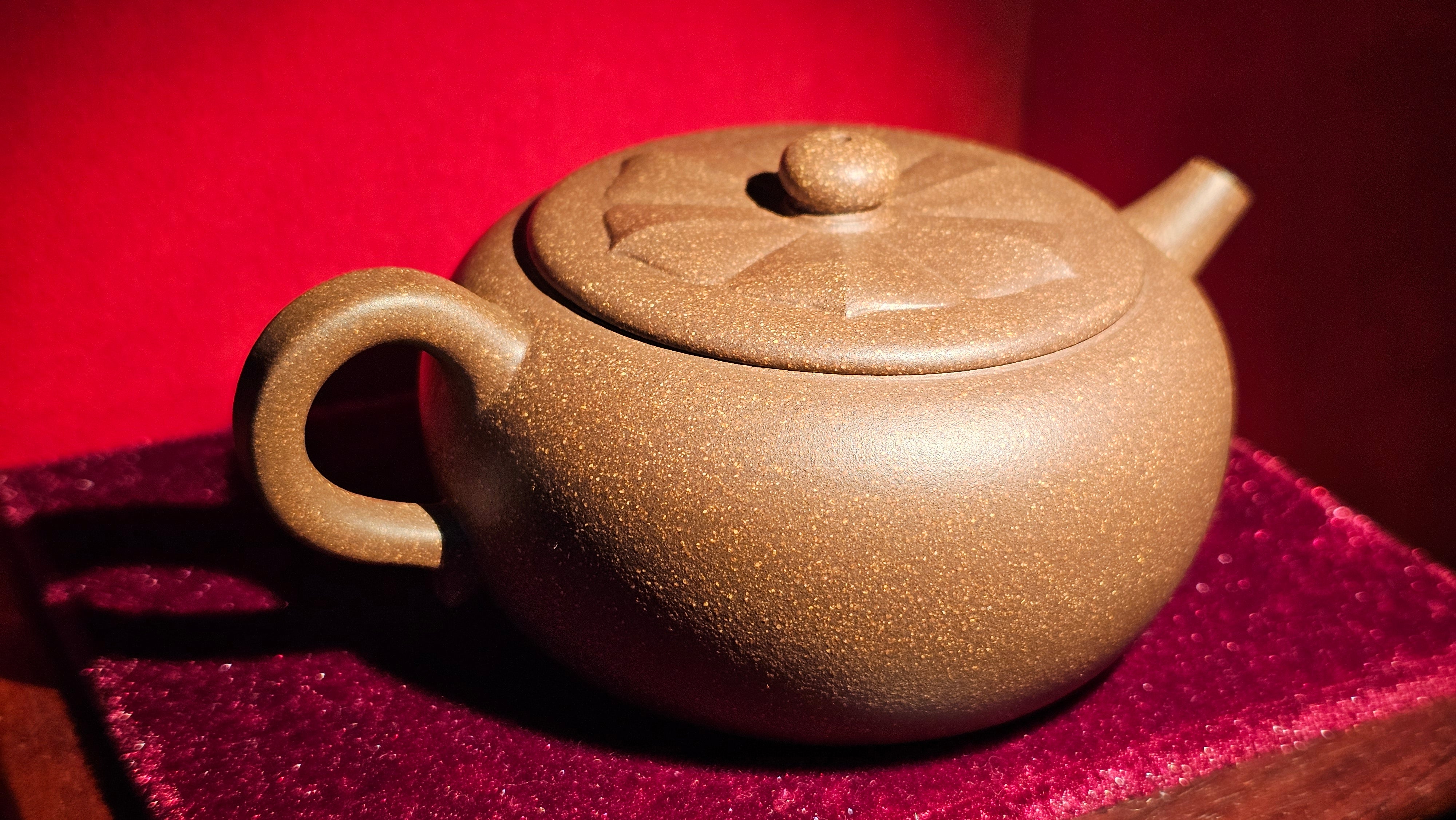 Lian Pu 莲蒲, 162.0ml, Gu Fa Lian Ni (Most Archaic Clay Forming)~DiCaoQing+DuanNi (Tiao Sha) *古法练泥~底槽青+段泥(调砂), L4 Assoc Master Du Cheng Yao 堵程尧。