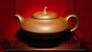 Shi Yuan 柿圆, 328.0ml (largish), Di Cao Qing Zi Ni 底槽青紫泥, by Craftsman Zhao Li Ping 赵丽萍。