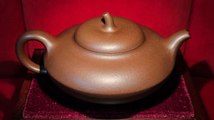 Shi Yuan 柿圆, 328.0ml (largish), Di Cao Qing Zi Ni 底槽青紫泥, by Craftsman Zhao Li Ping 赵丽萍。