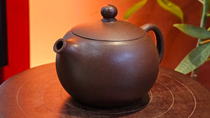 Xi Shi 西施, 170.0ml, Di Cao Qing Zi Ni 底槽青紫泥, by Craftsman Gu Xiao Ming 顾小明。