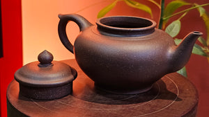 Xiao Ying 笑樱, 261.9ml, Lao Zi Ni 老紫泥 (Particular High Graininess, and Low Sieve Count), by Craftsman Chen Fa Chu 陈法初。