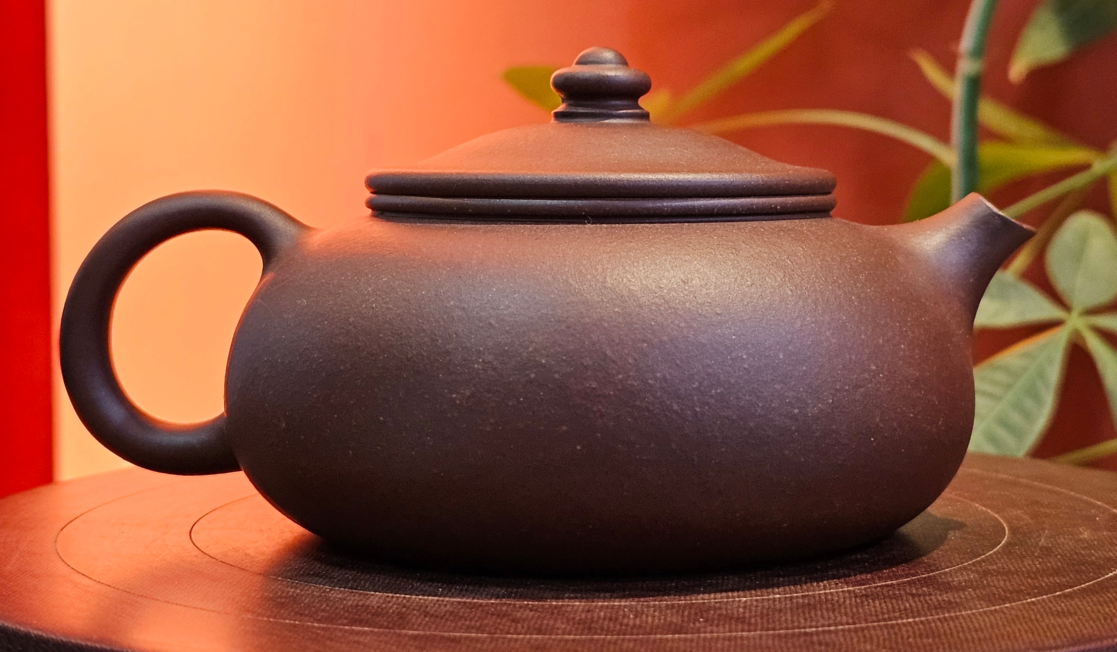 Han Jiang 寒江, 221.0ml, Di Cao Qing Zi Ni 底槽青紫泥, by Craftsman Gu Xiao Ming 顾小明。