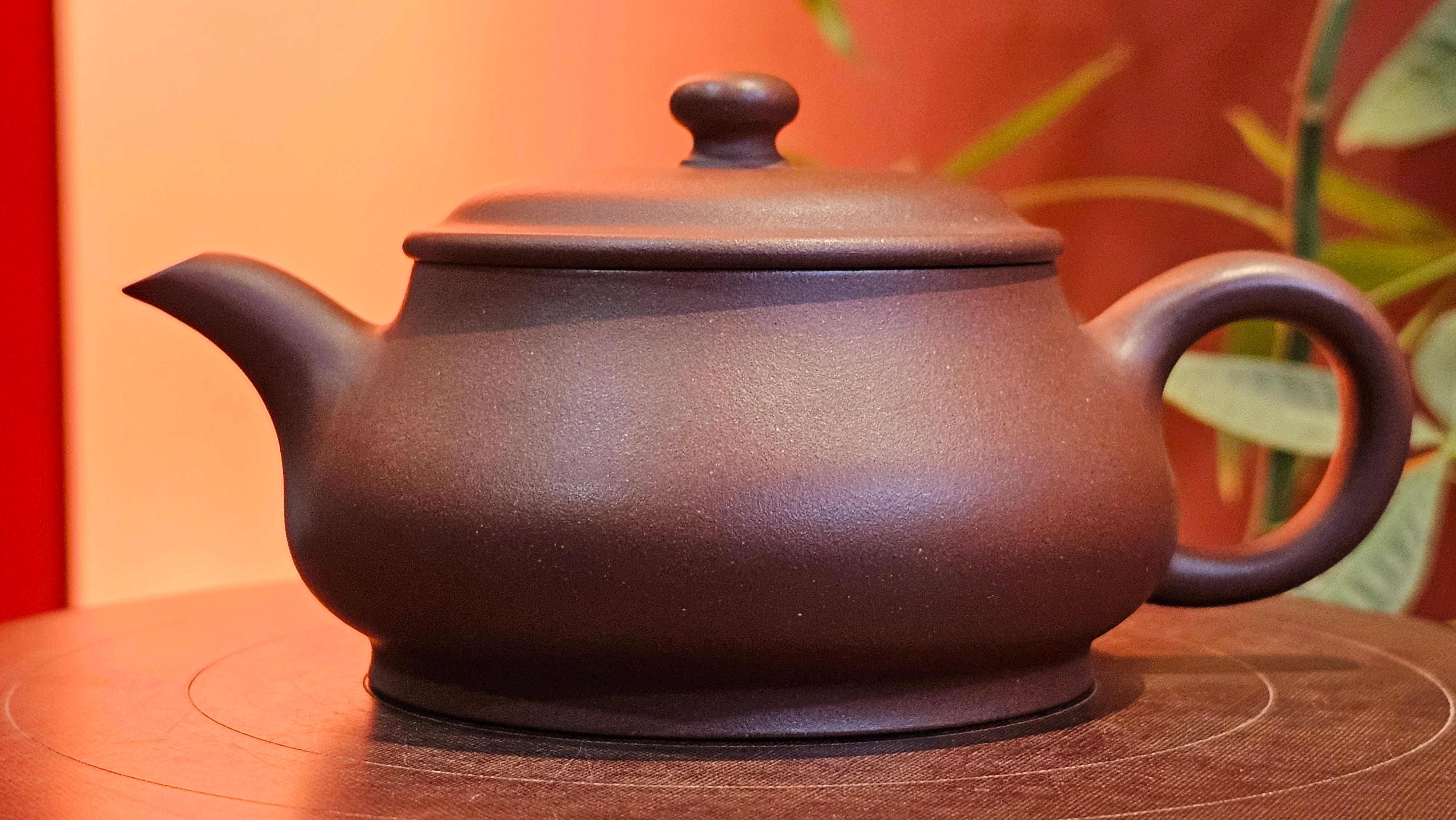 Ming Lu 明炉, 170.5ml, Di Cao Qing Zi Ni 底槽青紫泥, by our Collaborative Craftsman Chen Fa Chu 陈法初。