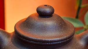 Lian Zi 莲子, 188.0ml, Lao Zi Ni 老紫泥 (Particular High Graininess, and Low Sieve Count), by Craftsman Chen Fa Chu 陈法初。