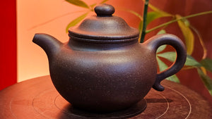 Lian Zi 莲子, 188.0ml, Lao Zi Ni 老紫泥 (Particular High Graininess, and Low Sieve Count), by Craftsman Chen Fa Chu 陈法初。