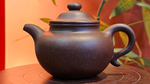 Lian Zi 莲子, 188.0ml, Lao Zi Ni 老紫泥 (Particular High Graininess, and Low Sieve Count), by Craftsman Chen Fa Chu 陈法初。