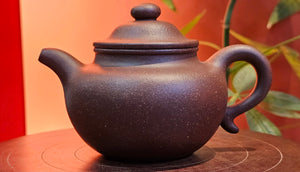 Lian Zi 莲子, 187.8ml, Lao Zi Ni 老紫泥 (Particular High Graininess, and Low Sieve Count), by Craftsman Chen Fa Chu 陈法初。