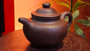 Lian Zi 莲子, 187.8ml, Lao Zi Ni 老紫泥 (Particular High Graininess, and Low Sieve Count), by Craftsman Chen Fa Chu 陈法初。