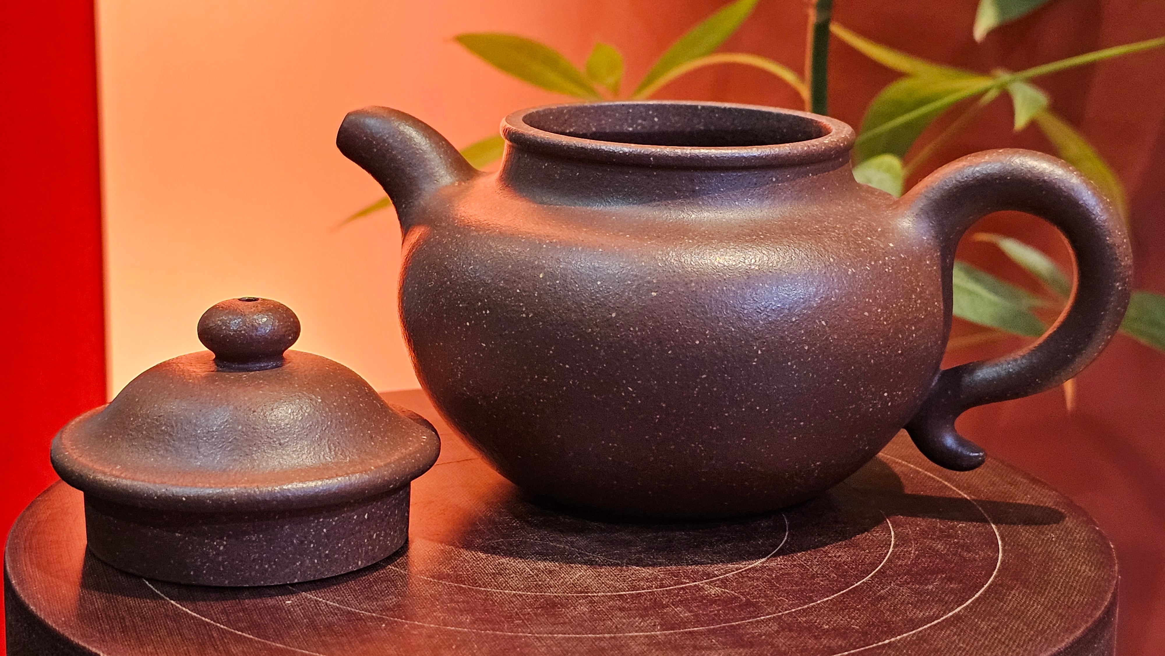 Lian Zi 莲子, 263.0ml, Lao Zi Ni 老紫泥 (Particular High Graininess, and Low Sieve Count), by Craftsman Chen Fa Chu 陈法初。