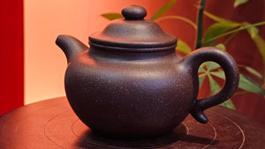 Lian Zi 莲子, 184.3ml, Lao Zi Ni 老紫泥 (Particular High Graininess, and Low Sieve Count), by Craftsman Chen Fa Chu 陈法初。