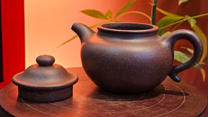 Lian Zi 莲子, 184.3ml, Lao Zi Ni 老紫泥 (Particular High Graininess, and Low Sieve Count), by Craftsman Chen Fa Chu 陈法初。