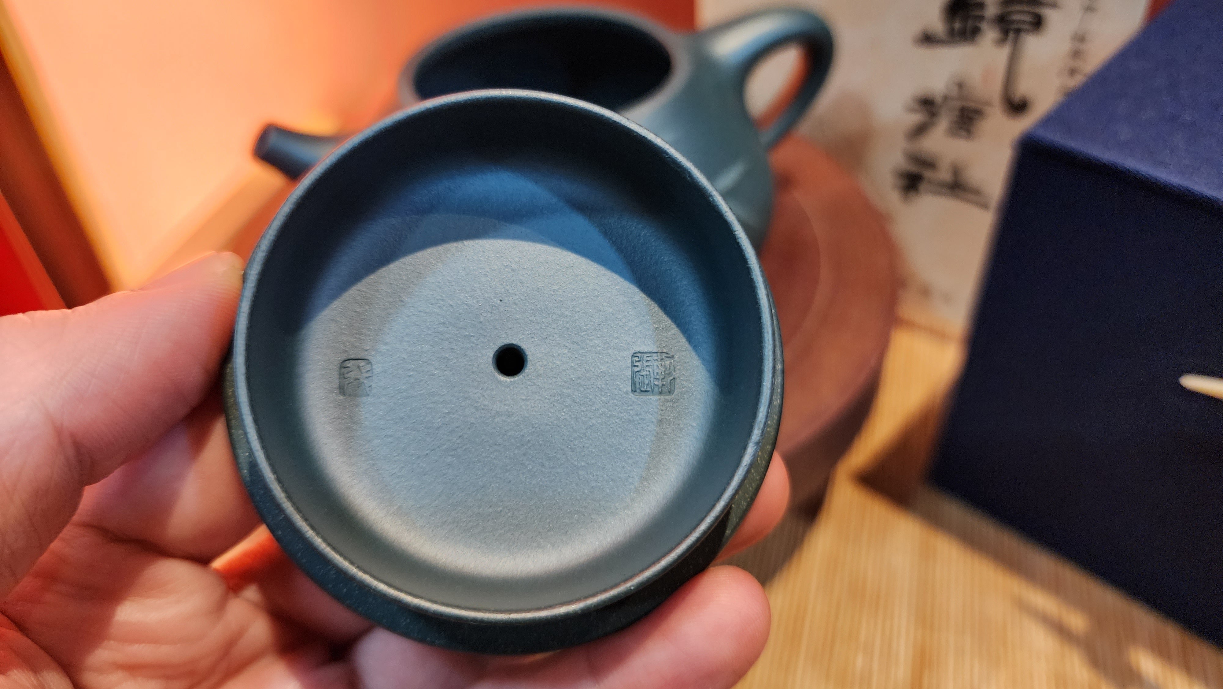 Special : Exquisite Ming Guo Lü Ni, JINGZHOU SHIPIAO Pot, 曹家 明国绿泥, 景舟石瓢款 made by L4 Assoc Master Artist Zhang Ke 助理工艺美术师, 张轲。- commissioned by our Singapore patron in November 2022