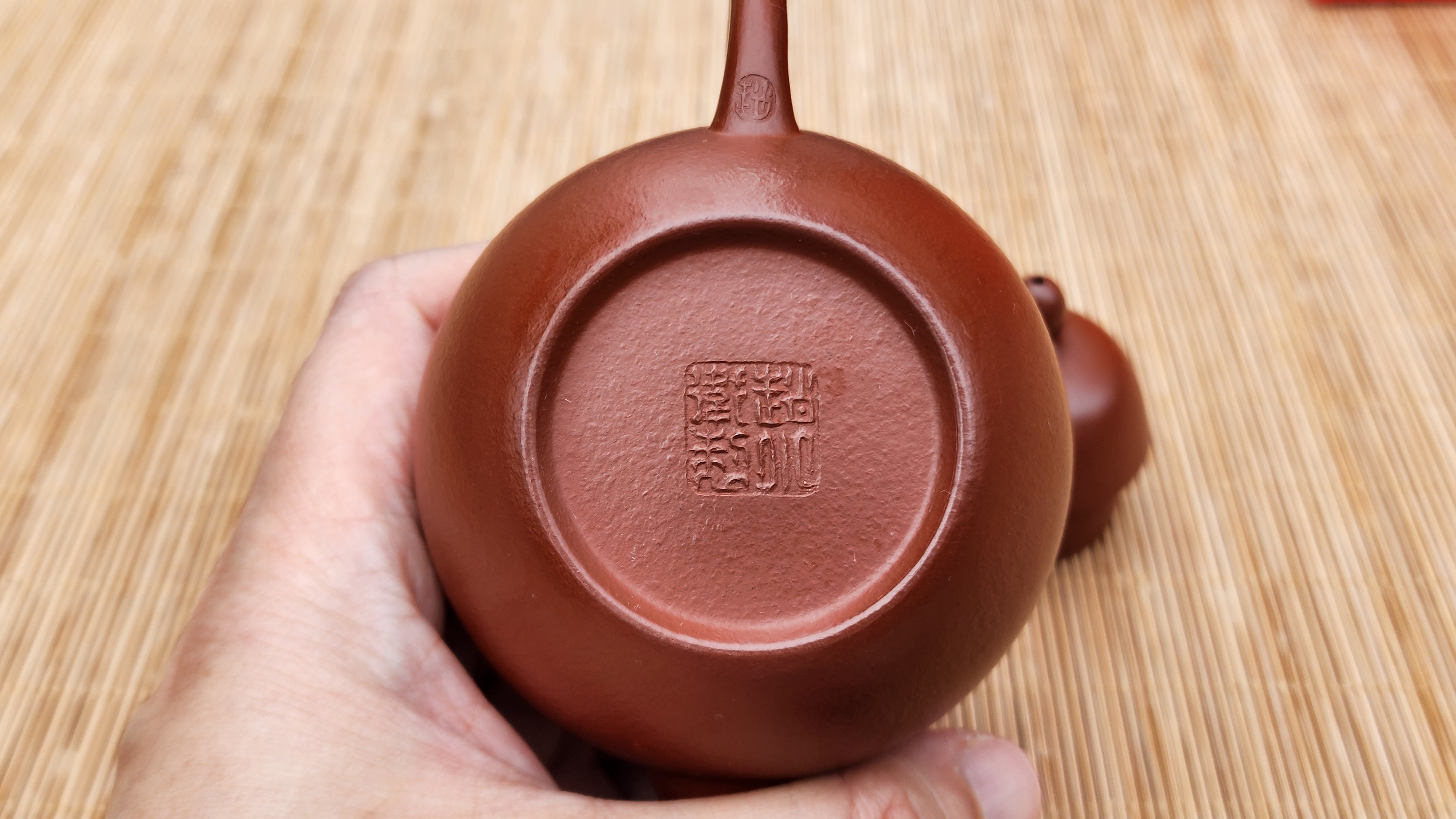 Si Ting 思亭, 135ml, XiaoMeiYao ZhuNi 小煤窑朱泥, by our collaborative Craftsman Zhao Xiao Wei 赵小卫。