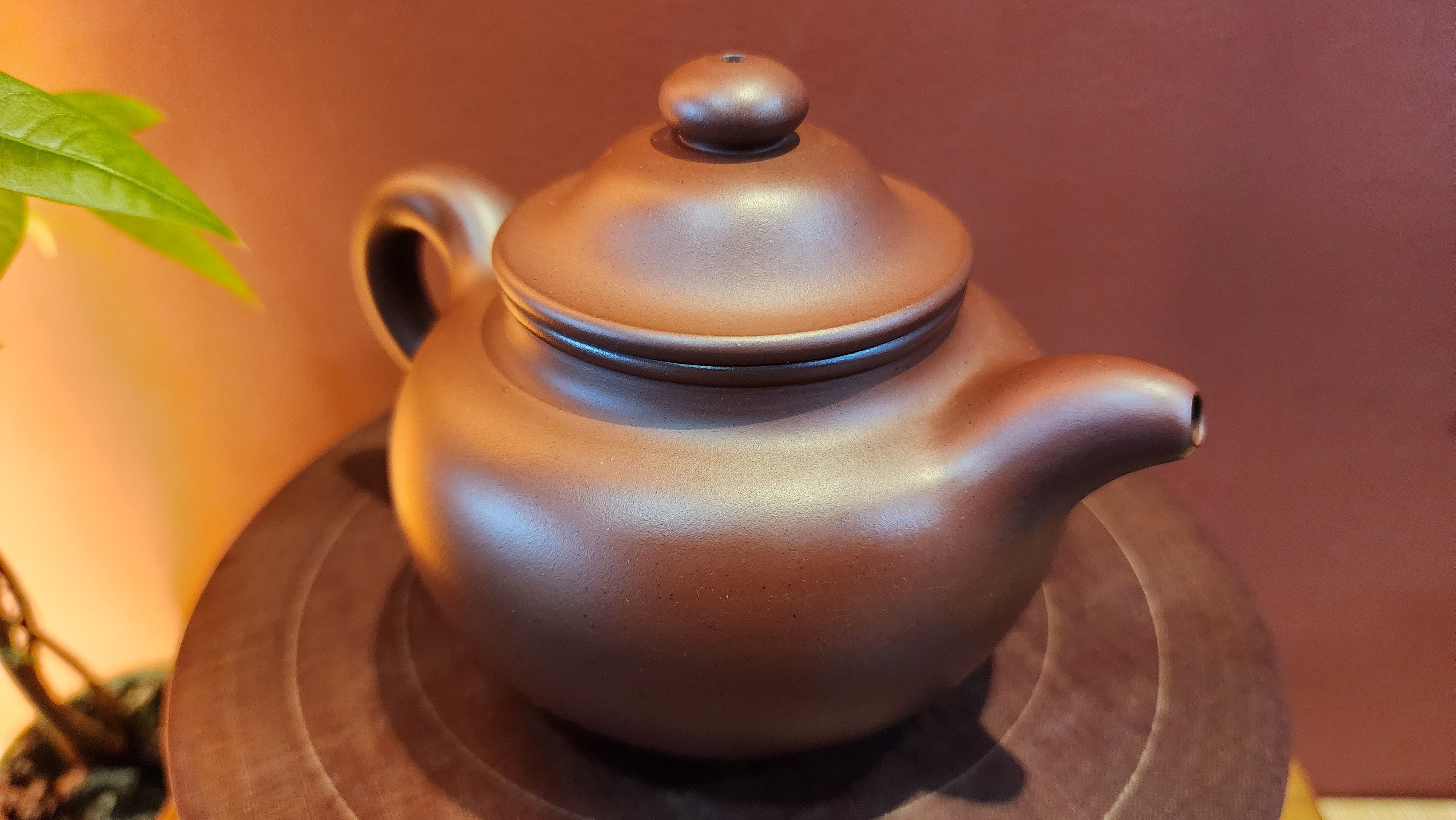 Lian Zi 莲子, 266ml, Mei Hong Zi Ni 玫红紫泥, by our Collaborative Craftsman Chen Fa Chu 陈法初。