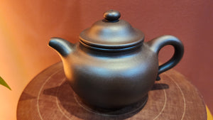 Lian Zi 莲子, 190ml, Lao Zi Ni 老紫泥, by our Collaborative Craftsman Chen Fa Chu 陈法初。