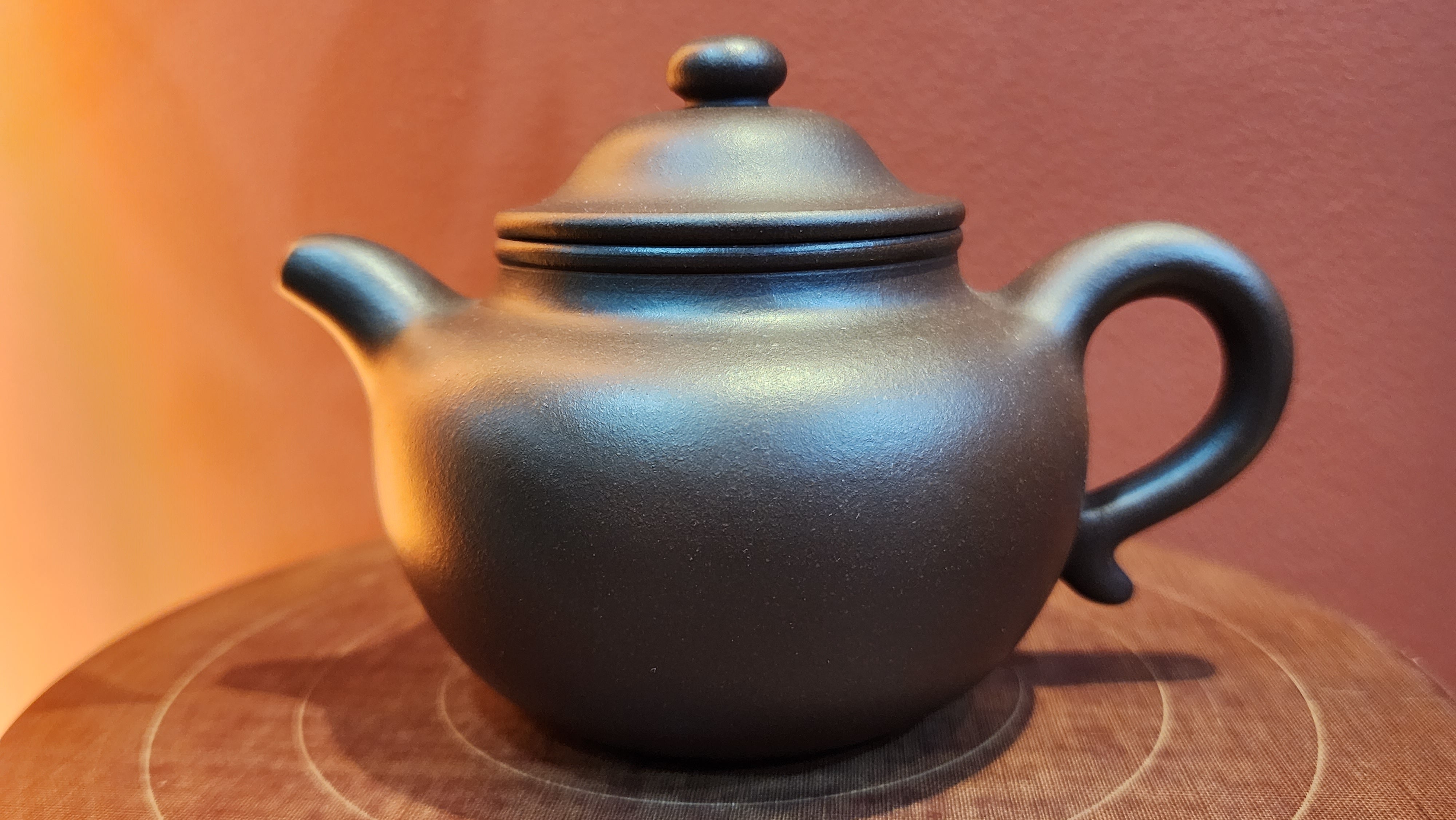 Lian Zi 莲子, 190ml, Lao Zi Ni 老紫泥, by our Collaborative Craftsman Chen Fa Chu 陈法初。