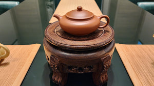 Bo Jun Pan 伯俊番, Gu Fa Lian Ni (Most Archaic Clay Forming) ~ Zhu Ni *古法练泥~朱泥, L4 Assoc Master Du Cheng Yao 堵程尧。