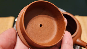 Sang Bian 桑扁, Gu Fa Lian Ni (Most Archaic Clay Forming) ~ Zhu Ni *古法练泥~朱泥, L4 Assoc Master Du Cheng Yao 堵程尧。